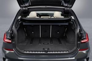 BMW 330i Touring M Sport 2019 года