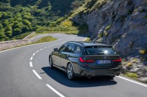 BMW 330i Touring M Sport 2019 года