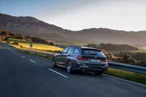 BMW 330i Touring M Sport 2019 года