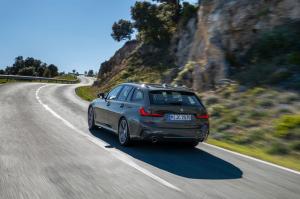 BMW 330i Touring M Sport 2019 года