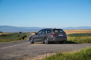 BMW 330i Touring M Sport 2019 года