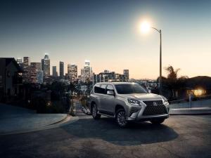 Lexus GX460 2019 года