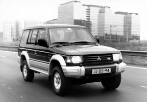 Mitsubishi Pajero Wagon выпускаемый с 1991 по 1997 год