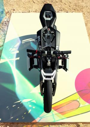 BMW Motorrad Vision DC Roadster 2019 года