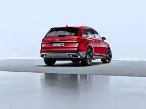 Audi Q7 55 TFSI Quattro S-Line 2019 года