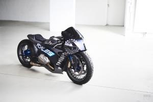 BMW R1250RS Achilles by Man & the Machines