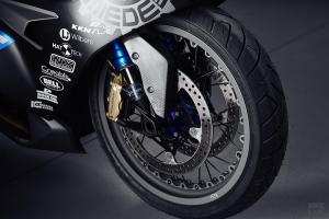 BMW R1250RS Achilles by Man & the Machines