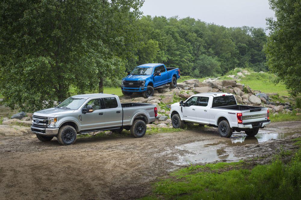 Обновленные пикапы F-Series от Ford для серьезного внедорожья