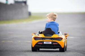 McLaren 720S для детей