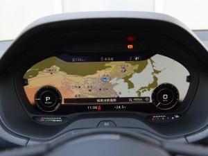 Audi Q2 L 30 e-tron 2019 года