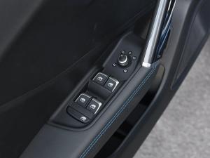 Audi Q2 L 30 e-tron 2019 года