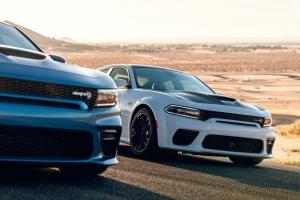 Dodge Charger Scat Pack Widebody и Dodge Charger SRT Hellcat Widebody