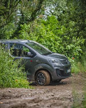 Opel Zafira Life 4x4 2019 года