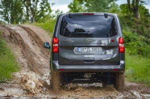 Opel Zafira Life 4x4 2019 года