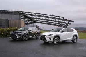 Lexus представил особые версии NX и RX: Crafted Edition