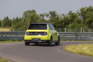 Honda e Prototype 2019 года