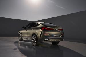 BMW X6 M50i 2019 года