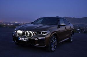 BMW X6 M50i 2019 года