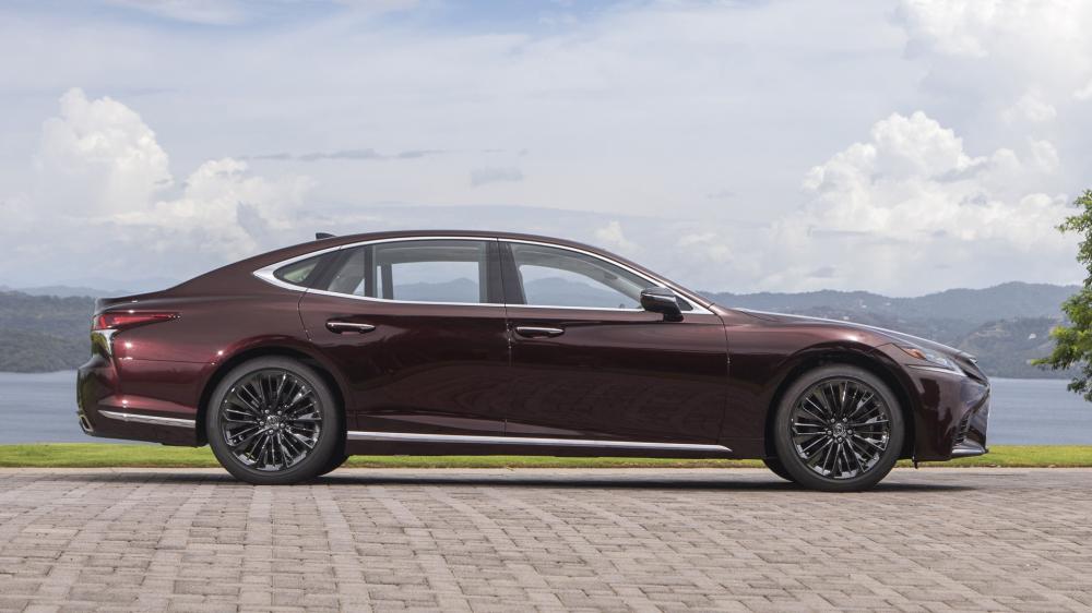 Lexus LS обзавелся коллекционной версией