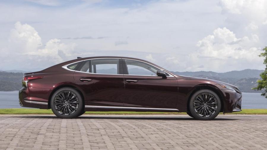 Lexus LS обзавелся коллекционной версией