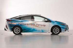 Toyota Prius PHV Solar-Powered Drive by Sharp 2019 года