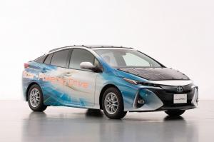 Toyota Prius PHV Solar-Powered Drive by Sharp 2019 года