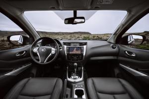 Nissan Navara Double Cab 2019 года