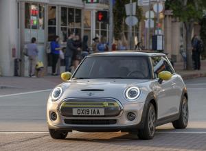 Mini Cooper SE 2019 года