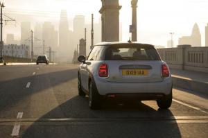 Mini Cooper SE 2019 года