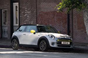 Mini Cooper SE 2019 года