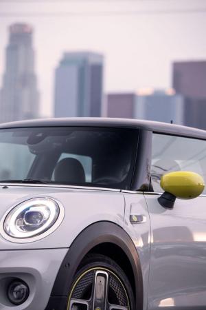 Mini Cooper SE 2019 года