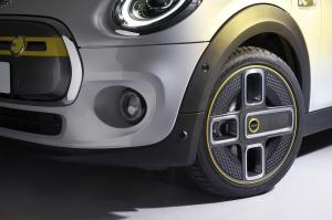 Mini Cooper SE 2019 года