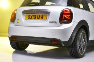 Mini Cooper SE 2019 года