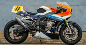 BMW S1000RR by Crazy Garage