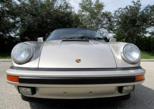 Porsche 911 Speedster 1989 года