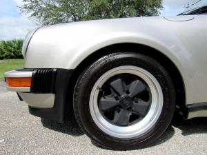 Porsche 911 Speedster 1989 года