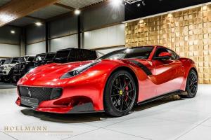 Ferrari F12tdf 2015 года