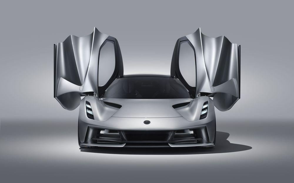 Lotus Evija получил звание мощнейшего автомобиля из серийных