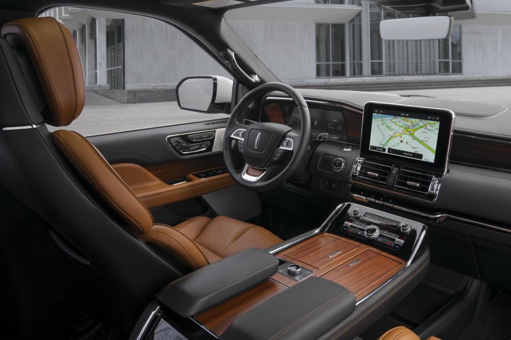 Lincoln Navigator Monochromatic 2019 года