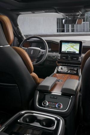 Lincoln Navigator Monochromatic 2019 года
