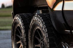 Chevrolet Silverado RST Z71 Crew Cab Goliath 6x6 by Hennessey