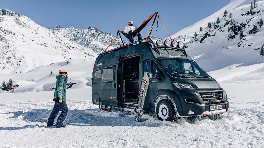 Sunlight Cliff 4x4 Adventure Van