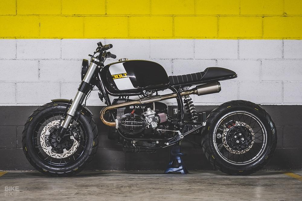 Дорожный скрэмблер на базе BMW R100RT: мастерская Bolt Motor Co.