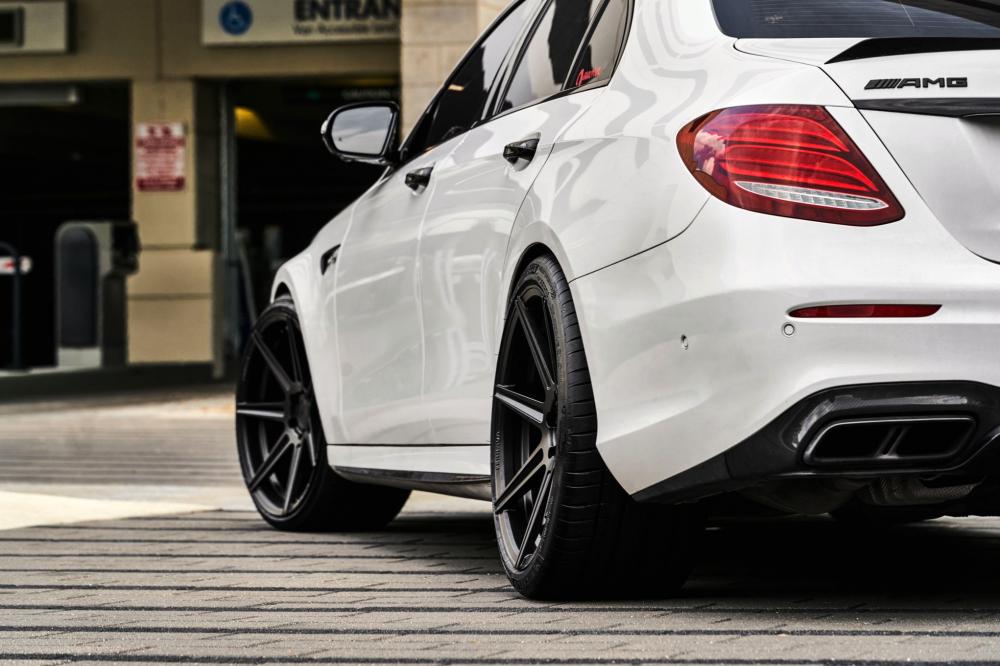 Mercedes-AMG E63 S on Ferrada Wheels (FR7 Matte Black) 2019 года