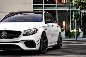 Mercedes-AMG E63 S примерил новые колеса от Ferrada