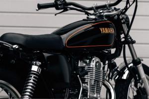 Yamaha SR400 by TOMA Customs