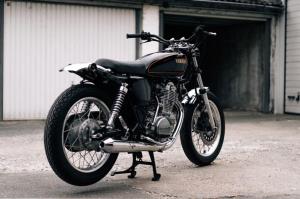 Yamaha SR400 by TOMA Customs
