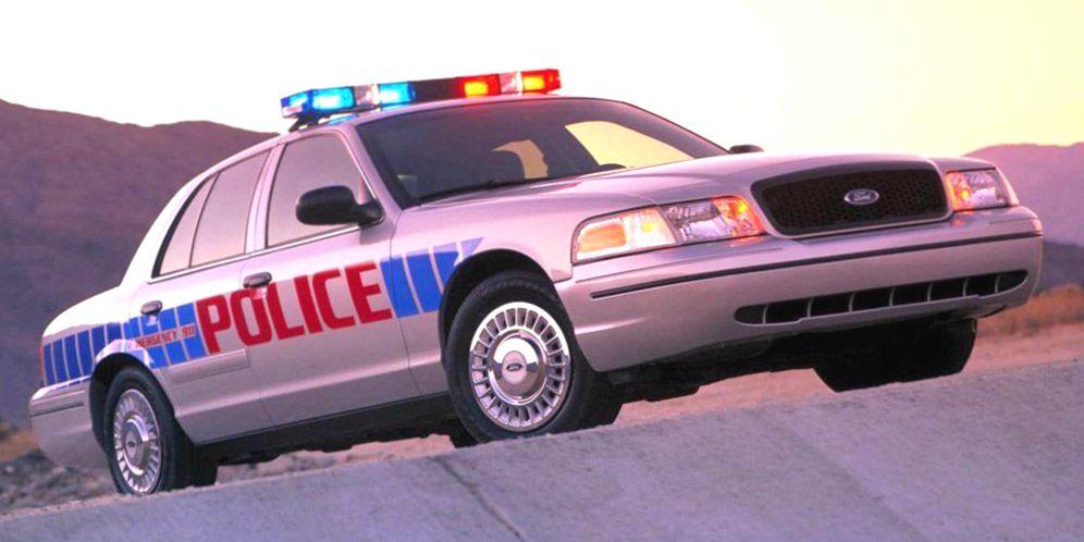 Ford Crown Victoria Police Interceptor, модель P71, 2001 - 2011 года