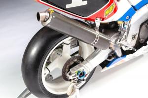 Kawasaki ZXR-7 Suzuka 8 Hours 1993 года