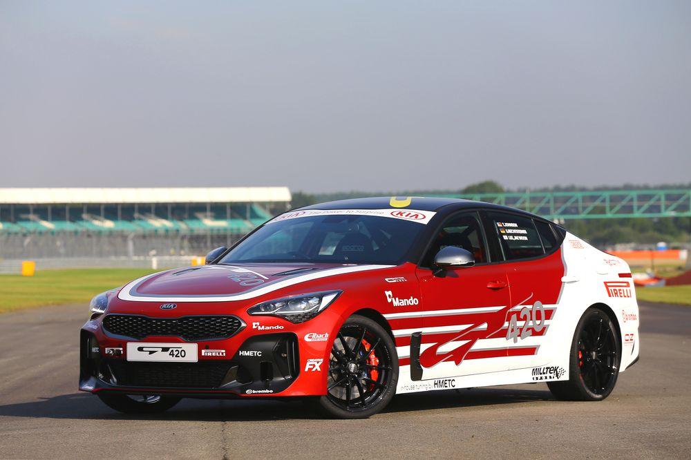 Kia Stinger GT420 2019 года